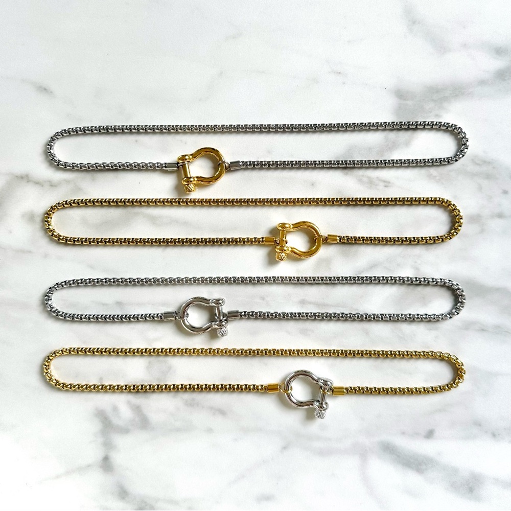 Elegant Two-Tone Necklace